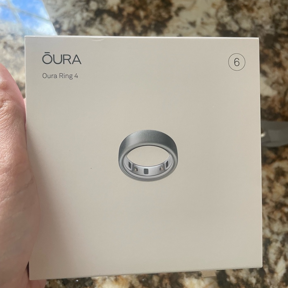 Oura Ring 4 Silver (Size 6)